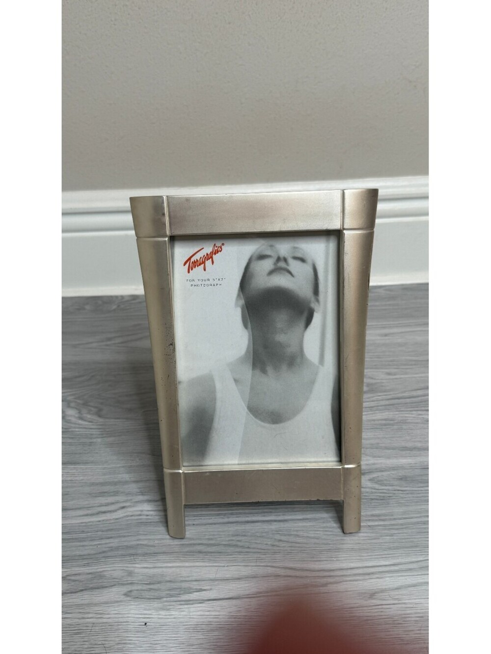 Burnes of Boston 1999 Terragrafics 5x7 Silver Metal Tabletop Photo Frame
